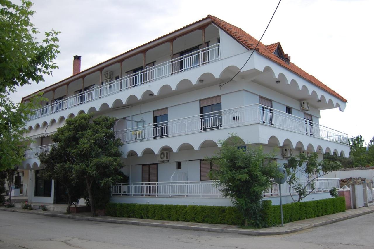 Giorgos Apartments Square Vrasná Exteriör bild